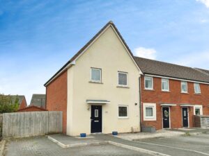 Hawker Avenue, longhedge, Salisbury